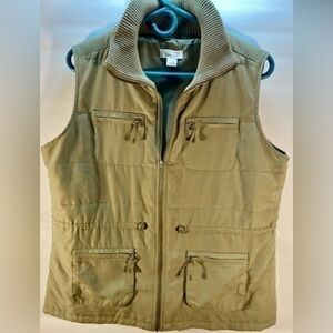 CHRISTOPHER AND BANKS GREEN VEST SIZE LARGE